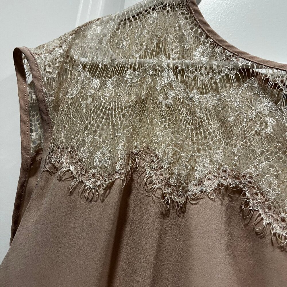 Forever 21 Shirt Women's Medium Lace Accent in Soft Pink - Picture 3 of 5